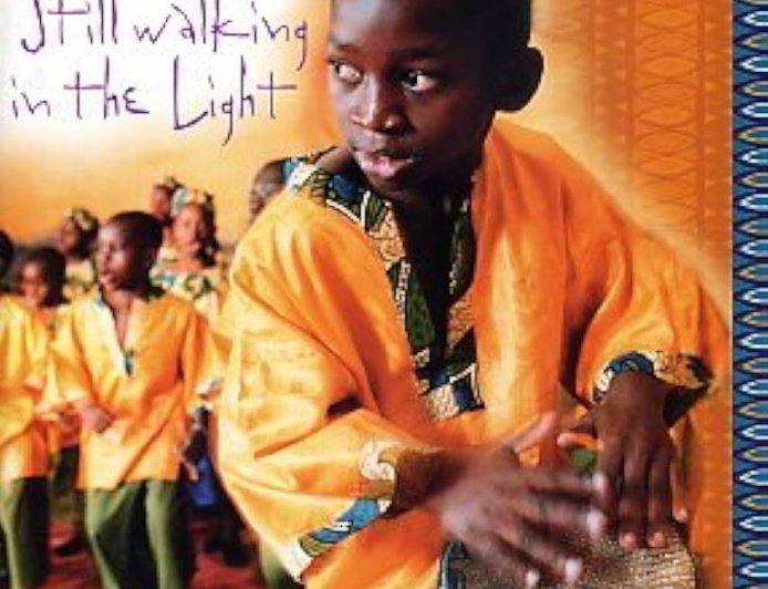 The African Childrens choir - Walking In The Light